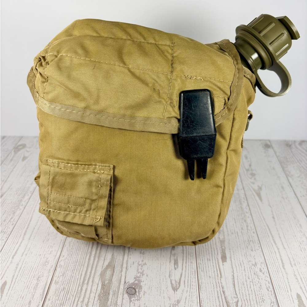 US Military Canteen Bladder with Cover 1972 Vietnam War Era